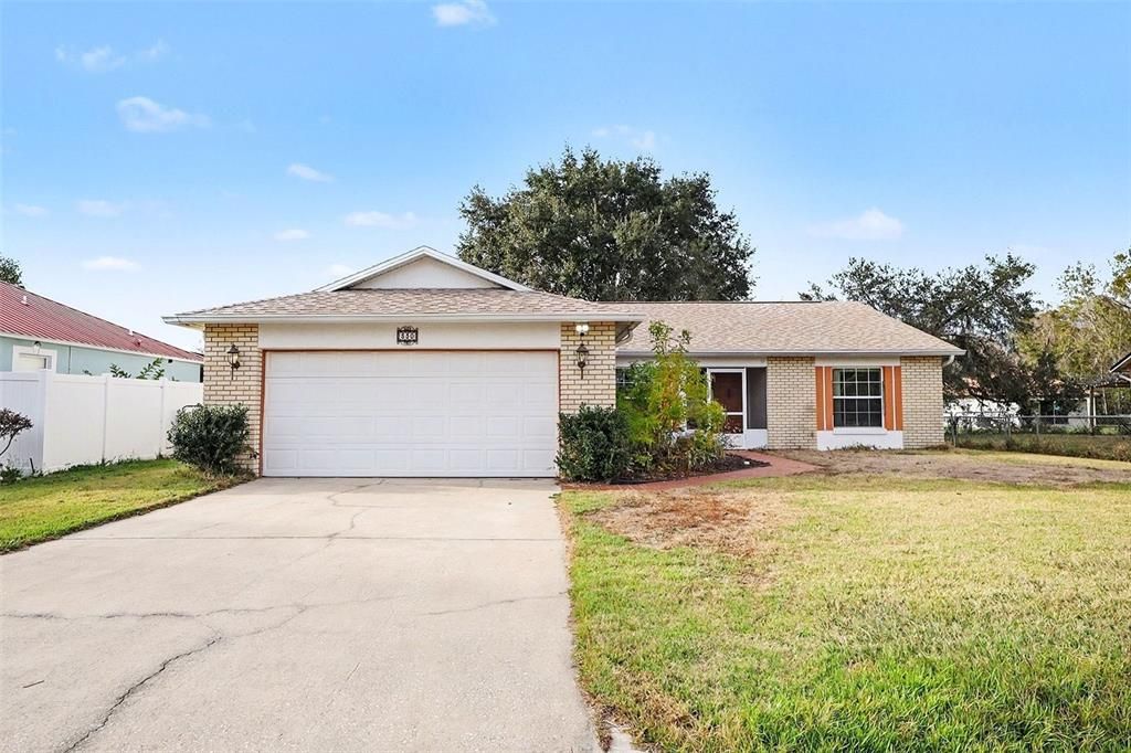Active With Contract: $247,000 (3 beds, 2 baths, 1734 Square Feet)