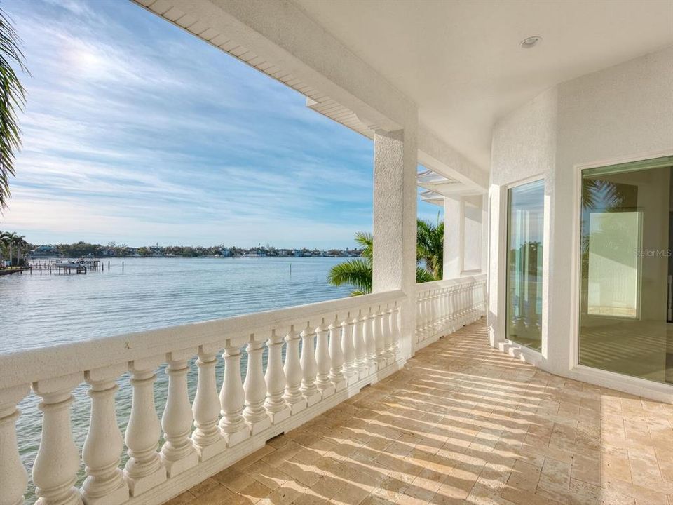 Active With Contract: $4,250,000 (4 beds, 4 baths, 5222 Square Feet)