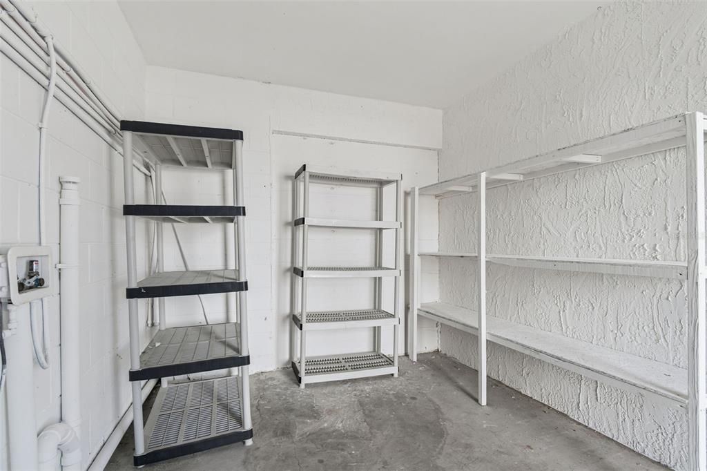 For Rent: $4,750 (2 beds, 1 baths, 1735 Square Feet)