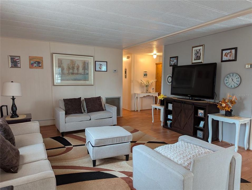 En Venta: $149,000 (2 camas, 2 baños, 1056 Pies cuadrados)