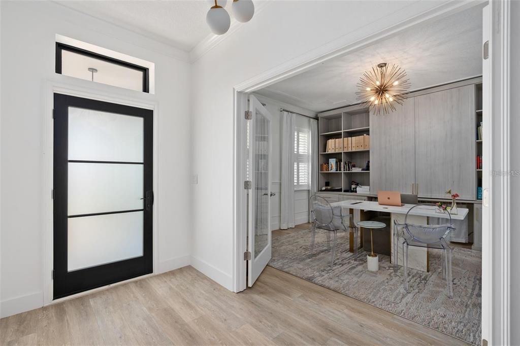 En Venta: $1,300,000 (5 camas, 3 baños, 3815 Pies cuadrados)