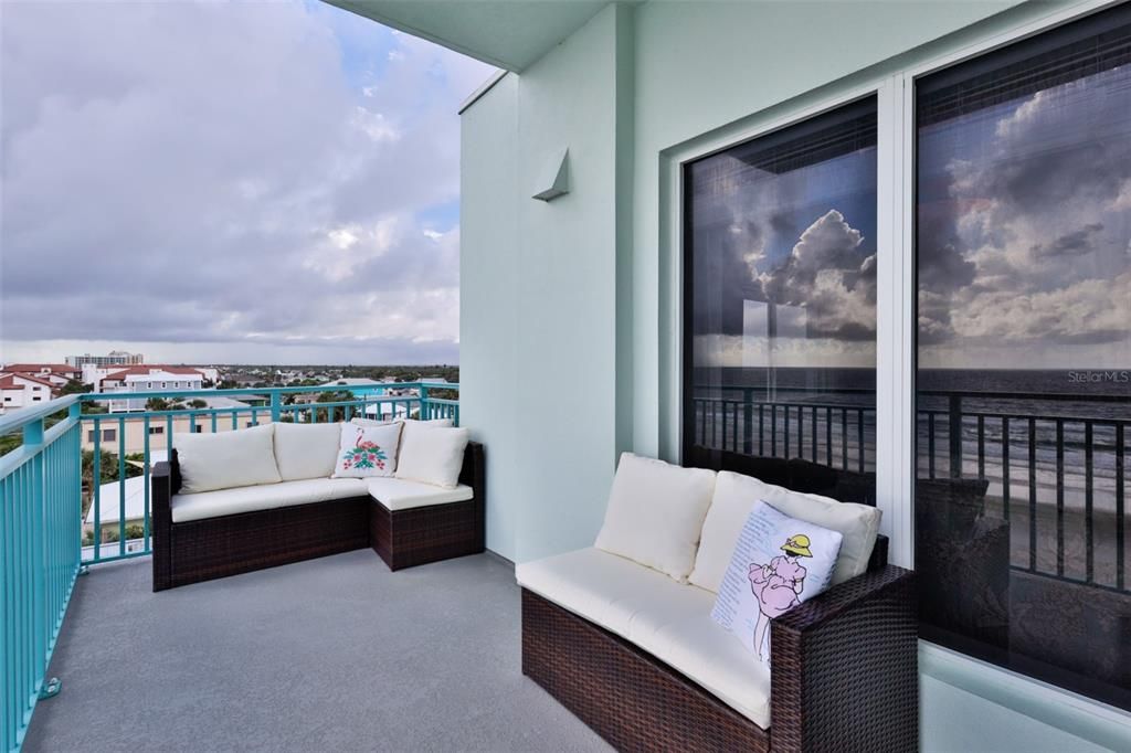 For Rent: $5,000 (2 beds, 2 baths, 1197 Square Feet)