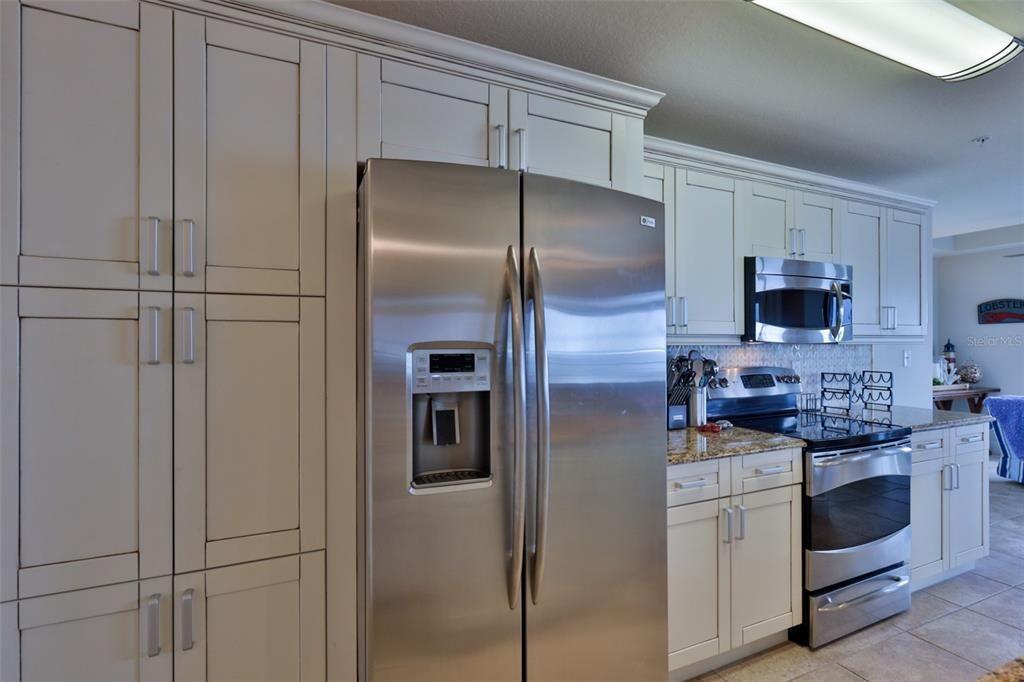 For Rent: $5,000 (2 beds, 2 baths, 1197 Square Feet)