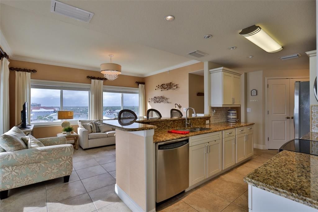 For Rent: $5,000 (2 beds, 2 baths, 1197 Square Feet)