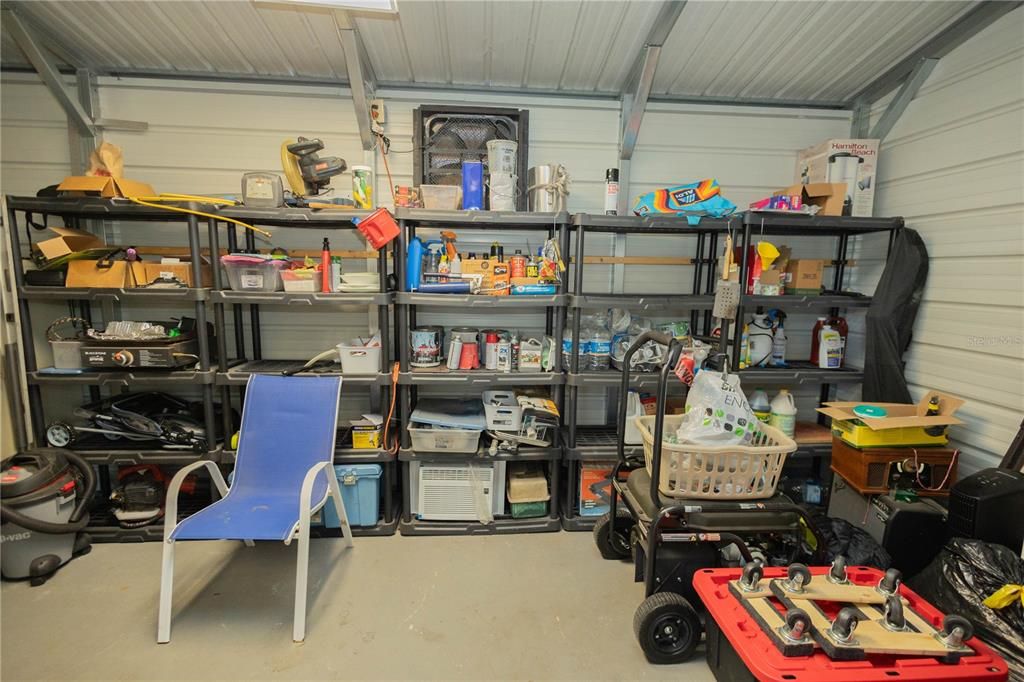 For Sale: $179,000 (2 beds, 2 baths, 840 Square Feet)
