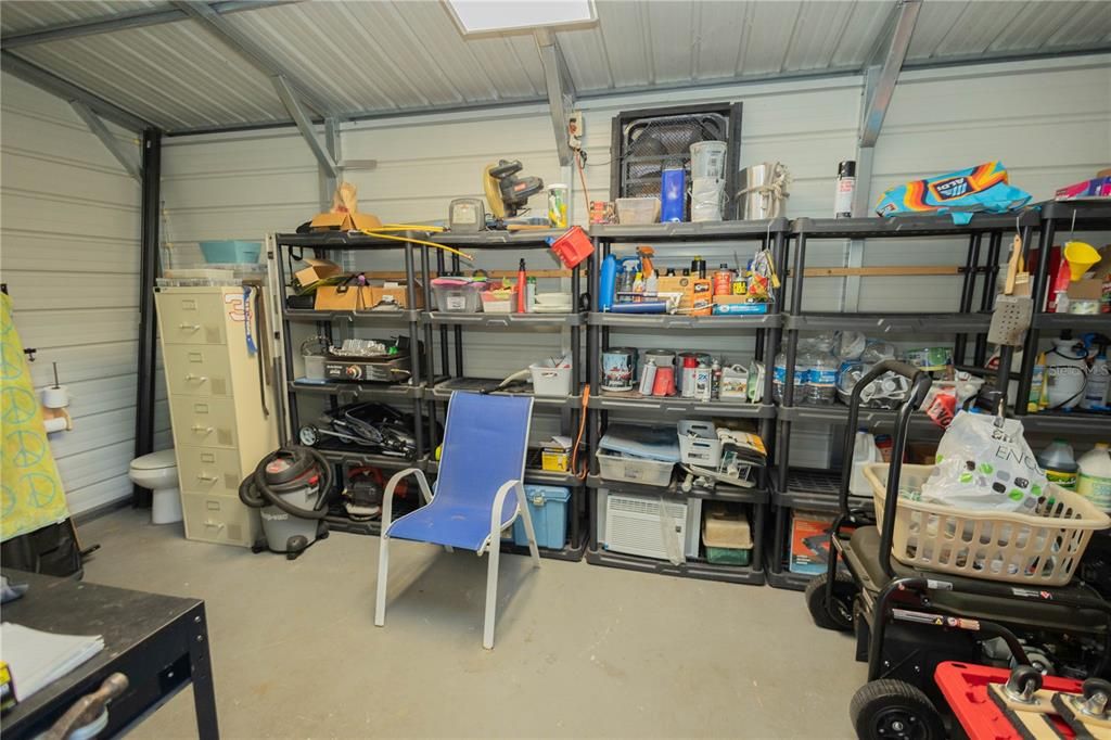 For Sale: $179,000 (2 beds, 2 baths, 840 Square Feet)