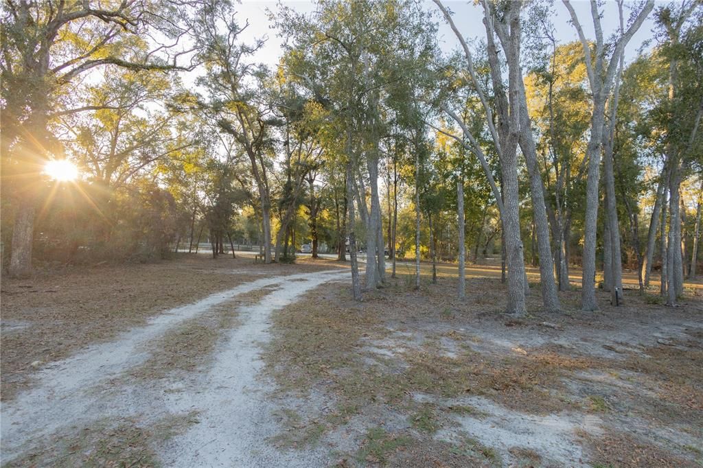 For Sale: $179,000 (2 beds, 2 baths, 840 Square Feet)