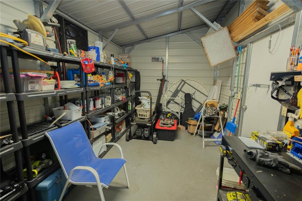 For Sale: $179,000 (2 beds, 2 baths, 840 Square Feet)