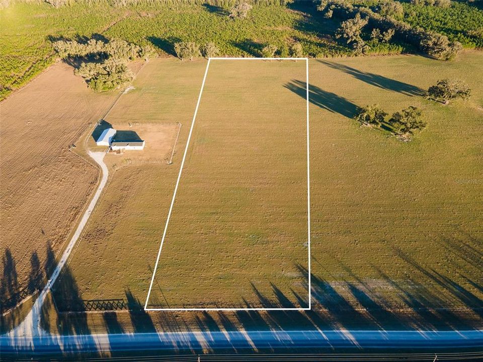 En Venta: $280,500 (9.83 acres)