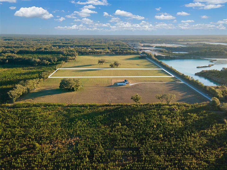 En Venta: $280,500 (9.83 acres)