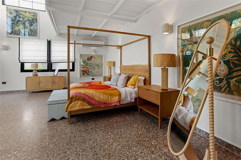 En Venta: $6,650,000 (5 camas, 6 baños, 7370 Pies cuadrados)