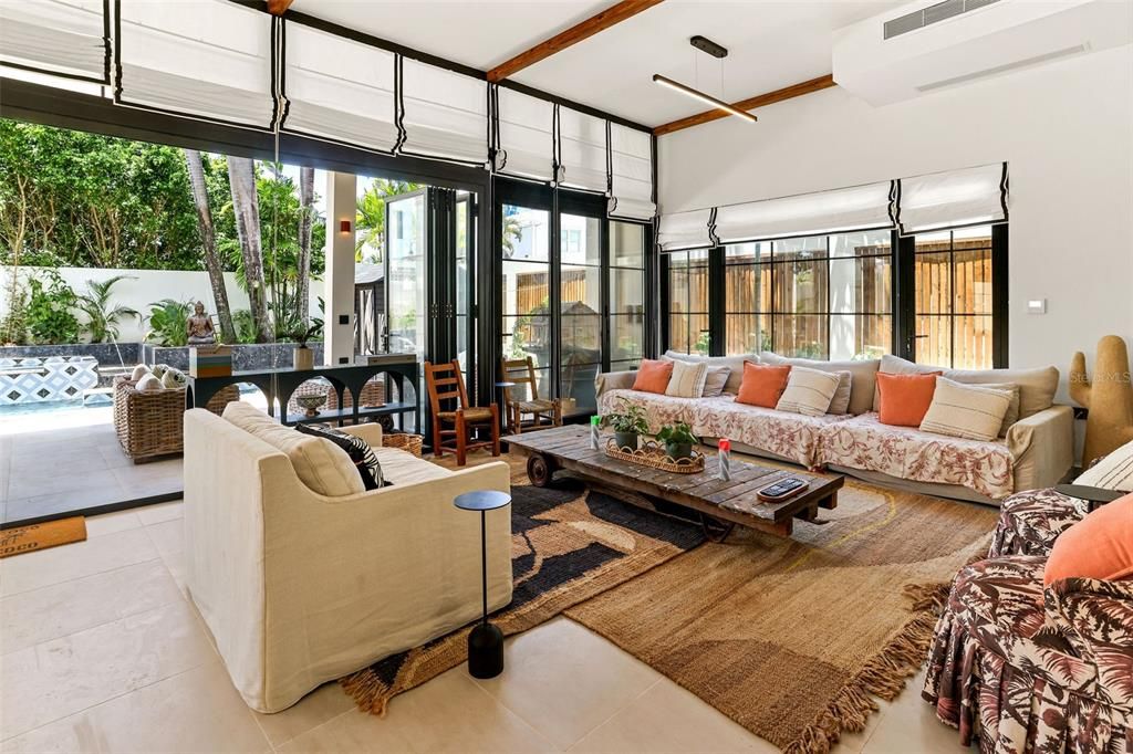 En Venta: $6,650,000 (5 camas, 6 baños, 7370 Pies cuadrados)