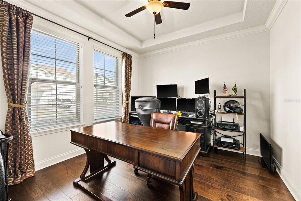 For Sale: $1,396,000 (6 beds, 4 baths, 3794 Square Feet)