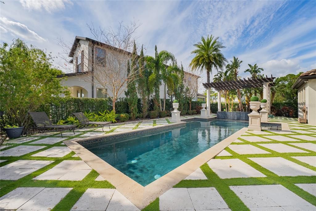 For Sale: $1,396,000 (6 beds, 4 baths, 3794 Square Feet)