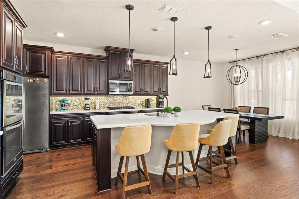 For Sale: $1,396,000 (6 beds, 4 baths, 3794 Square Feet)