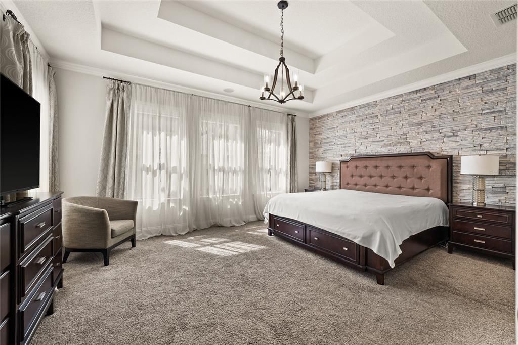 For Sale: $1,396,000 (6 beds, 4 baths, 3794 Square Feet)