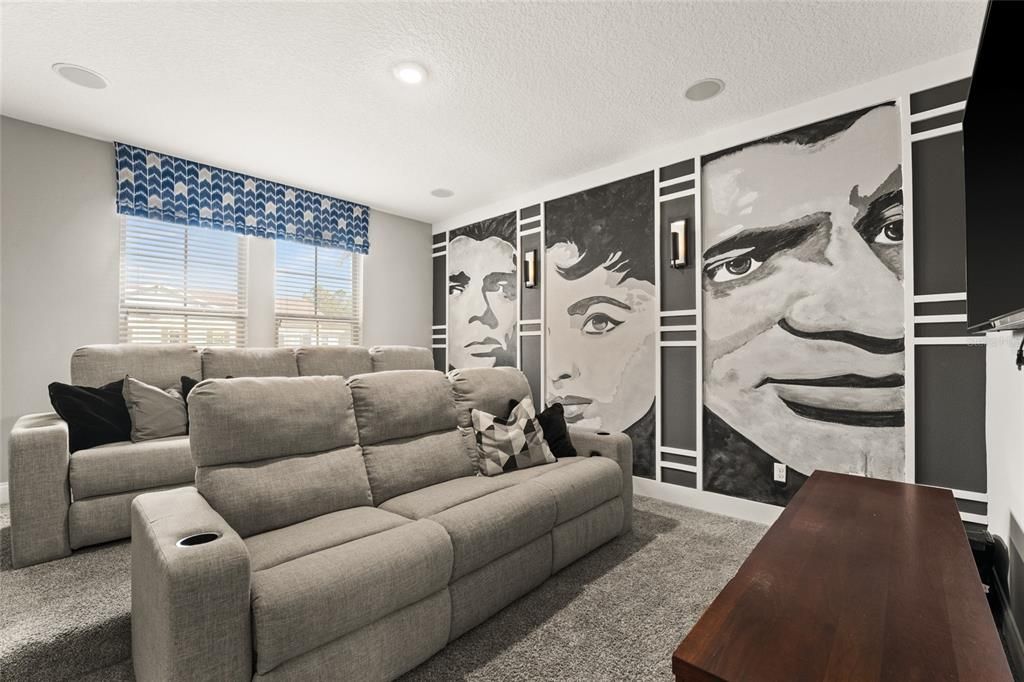 For Sale: $1,396,000 (6 beds, 4 baths, 3794 Square Feet)