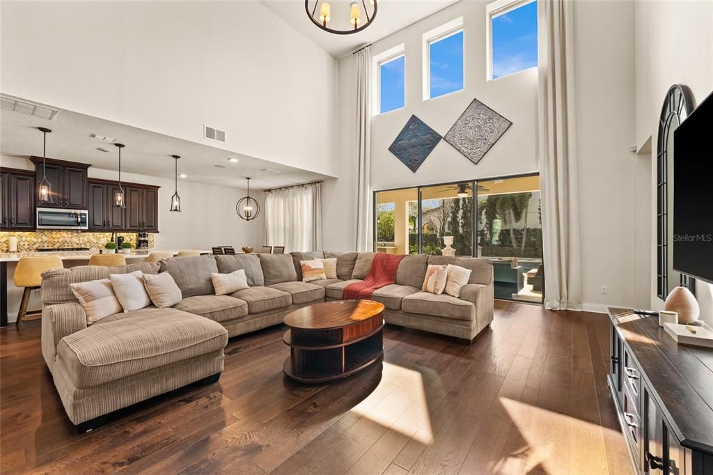 For Sale: $1,396,000 (6 beds, 4 baths, 3794 Square Feet)