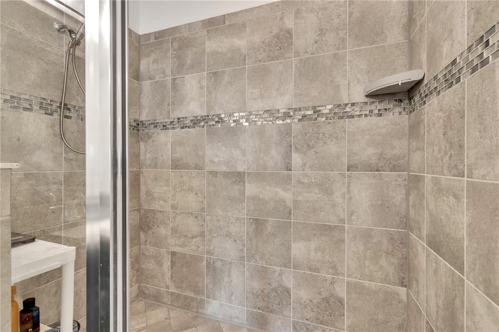 Active With Contract: $470,000 (5 beds, 3 baths, 2628 Square Feet)