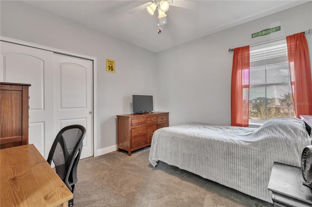 Active With Contract: $470,000 (5 beds, 3 baths, 2628 Square Feet)