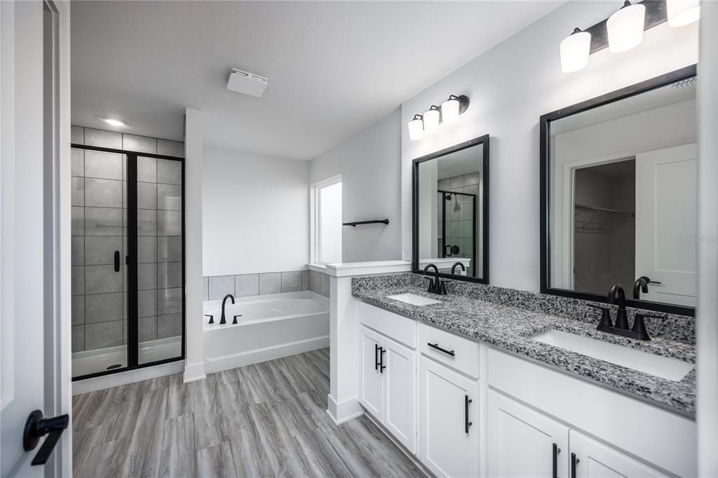 For Sale: $400,150 (3 beds, 2 baths, 1970 Square Feet)