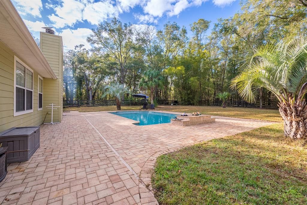 For Sale: $799,000 (3 beds, 3 baths, 2935 Square Feet)