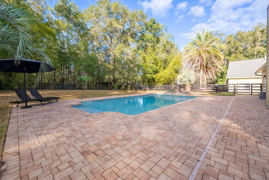 For Sale: $799,000 (3 beds, 3 baths, 2935 Square Feet)