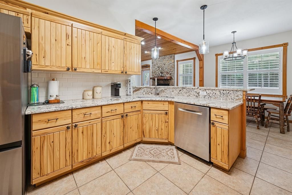 For Sale: $799,000 (3 beds, 3 baths, 2935 Square Feet)