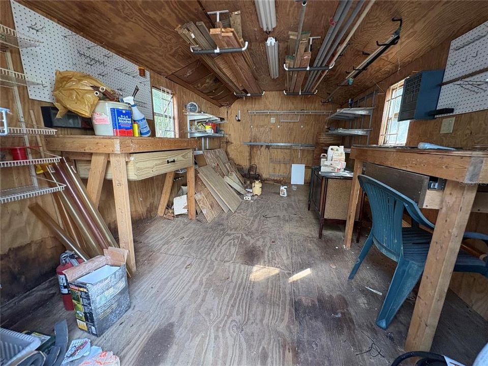 Active With Contract: $207,900 (2 beds, 2 baths, 938 Square Feet)