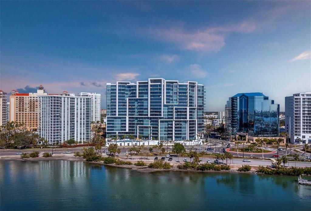 For Sale: $1,995,000 (2 beds, 2 baths, 1770 Square Feet)