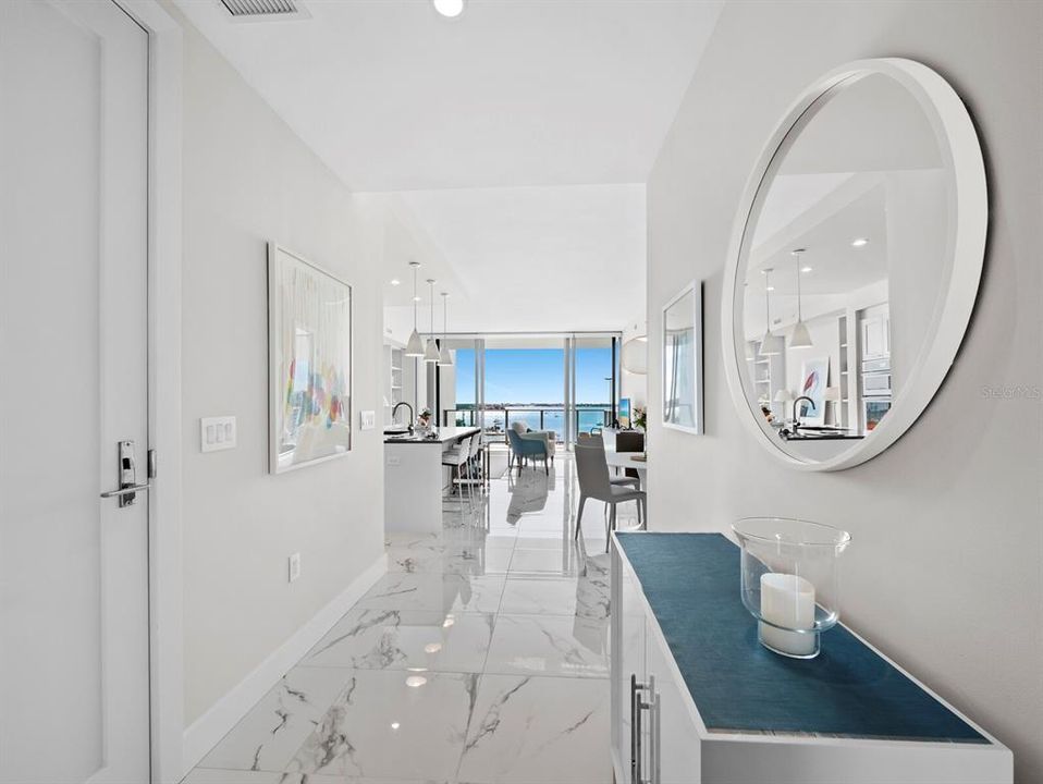 For Sale: $1,995,000 (2 beds, 2 baths, 1770 Square Feet)