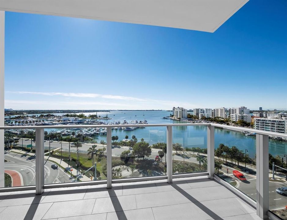 For Sale: $1,995,000 (2 beds, 2 baths, 1770 Square Feet)