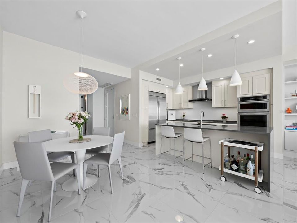 For Sale: $1,995,000 (2 beds, 2 baths, 1770 Square Feet)