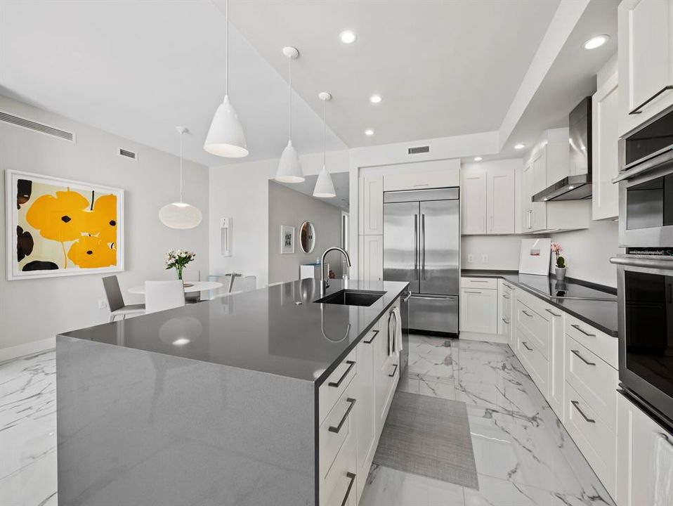 For Sale: $1,995,000 (2 beds, 2 baths, 1770 Square Feet)