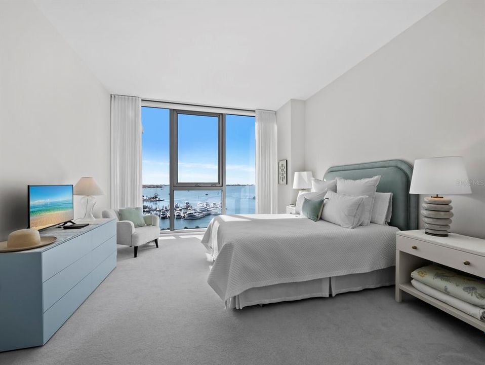 For Sale: $1,995,000 (2 beds, 2 baths, 1770 Square Feet)