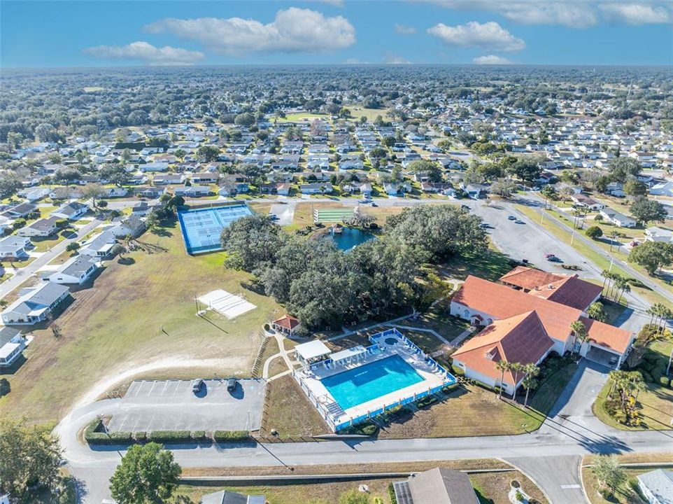 Activo con contrato: $219,900 (2 camas, 2 baños, 1296 Pies cuadrados)