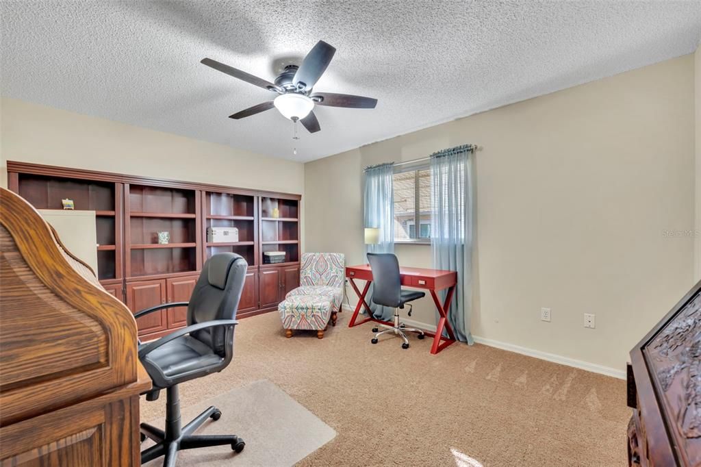 Activo con contrato: $219,900 (2 camas, 2 baños, 1296 Pies cuadrados)