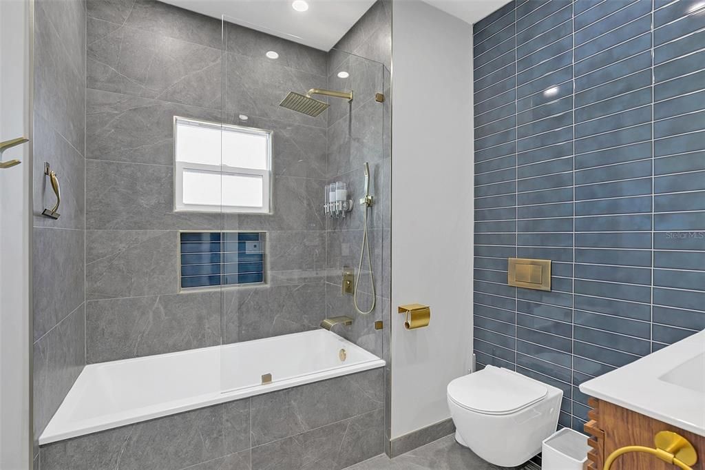For Sale: $629,000 (3 beds, 2 baths, 1670 Square Feet)