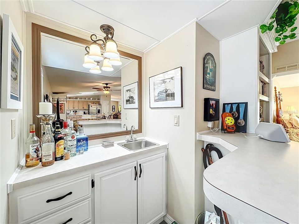 Activo con contrato: $199,000 (2 camas, 2 baños, 1800 Pies cuadrados)