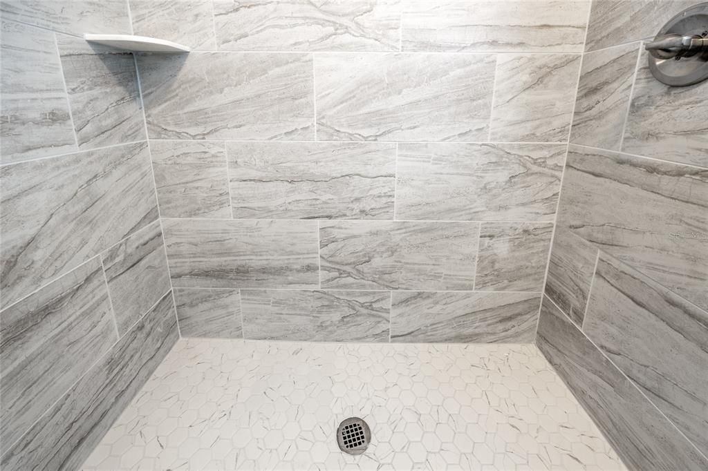 For Sale: $105,000 (3 beds, 2 baths, 1482 Square Feet)