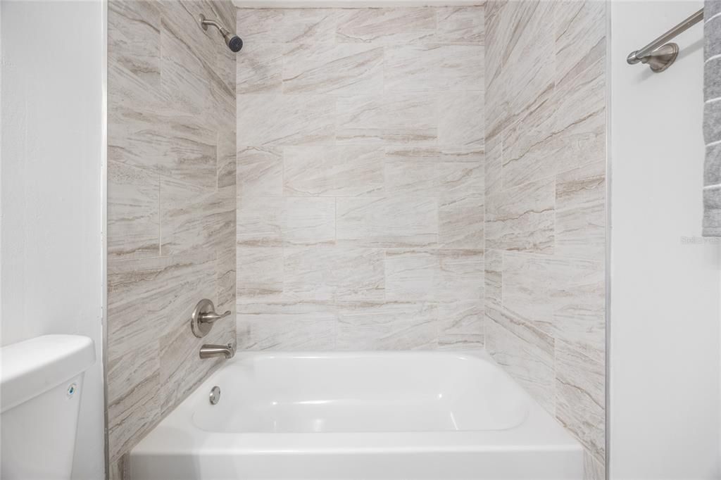 For Sale: $105,000 (3 beds, 2 baths, 1482 Square Feet)