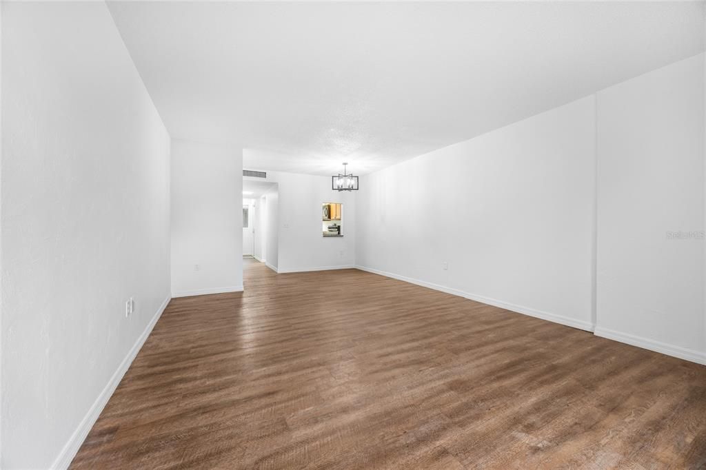 For Sale: $105,000 (3 beds, 2 baths, 1482 Square Feet)