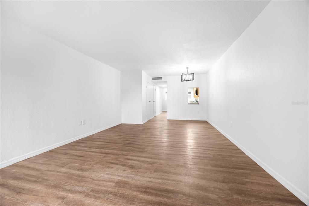 For Sale: $105,000 (3 beds, 2 baths, 1482 Square Feet)