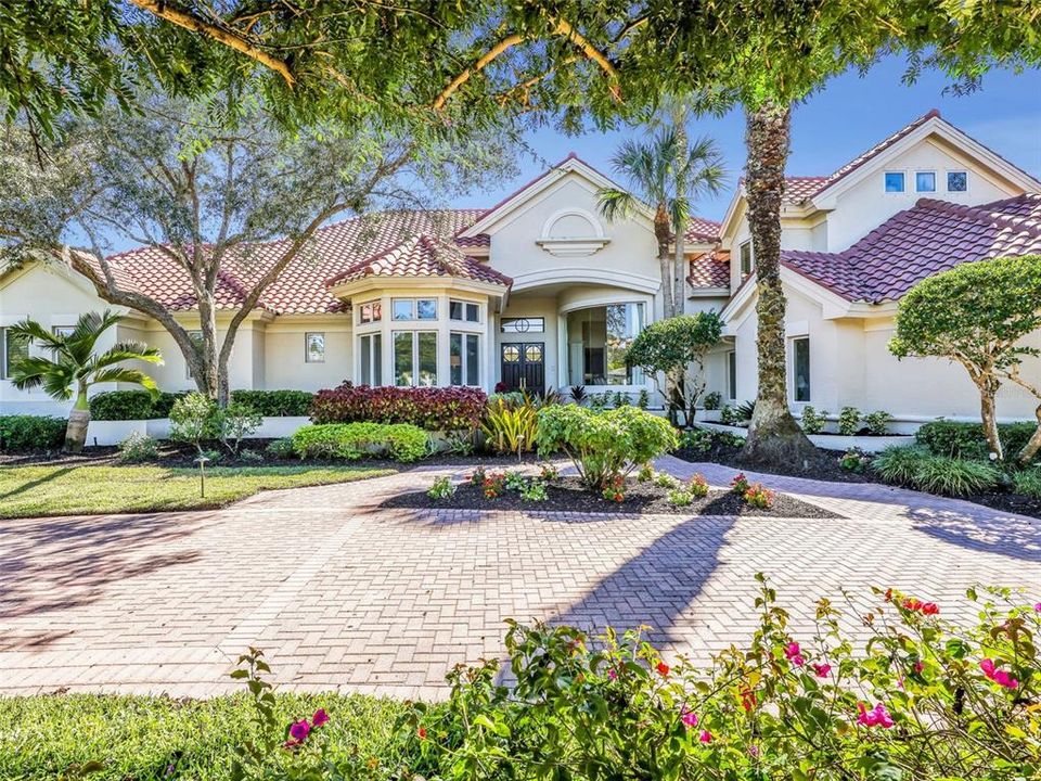 En Venta: $4,425,000 (4 camas, 6 baños, 6046 Pies cuadrados)