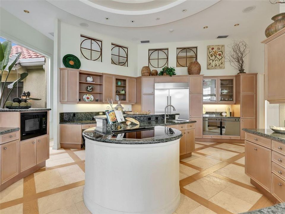 En Venta: $4,425,000 (4 camas, 6 baños, 6046 Pies cuadrados)