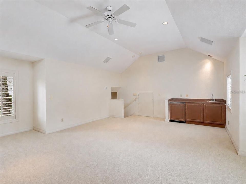 En Venta: $4,425,000 (4 camas, 6 baños, 6046 Pies cuadrados)