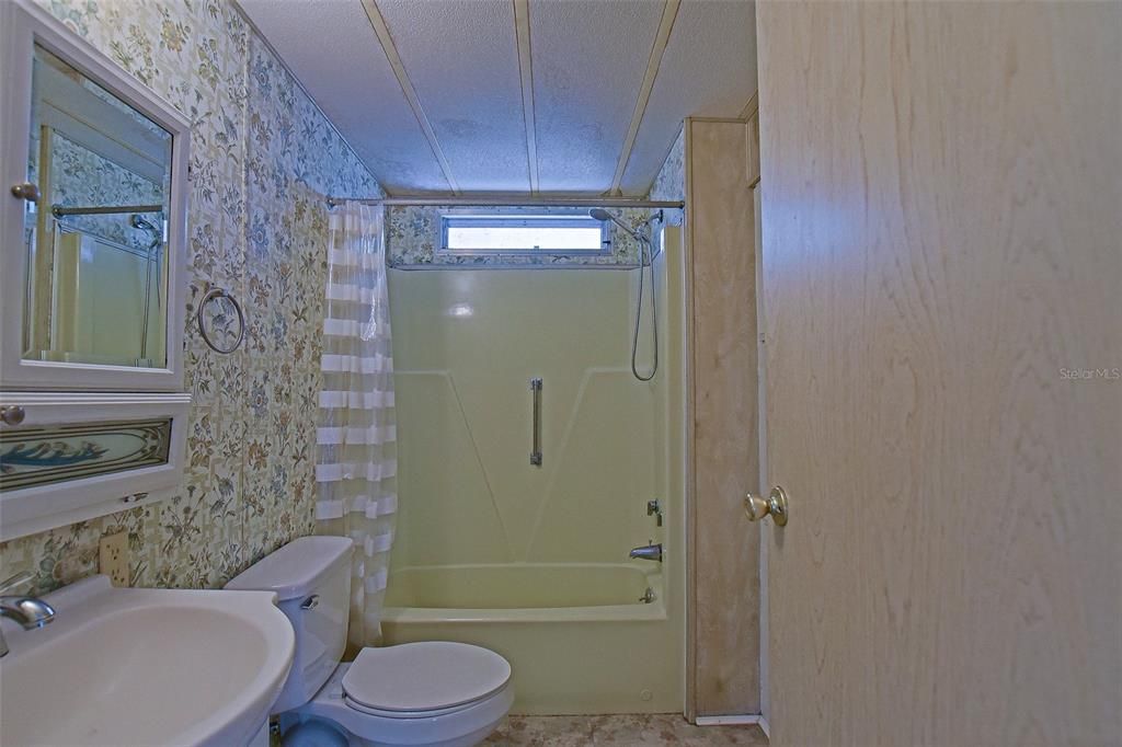Activo con contrato: $159,000 (2 camas, 1 baños, 976 Pies cuadrados)
