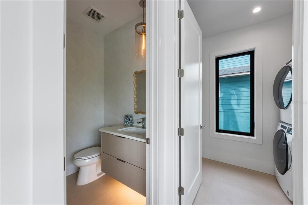 For Sale: $3,995,000 (4 beds, 4 baths, 3613 Square Feet)