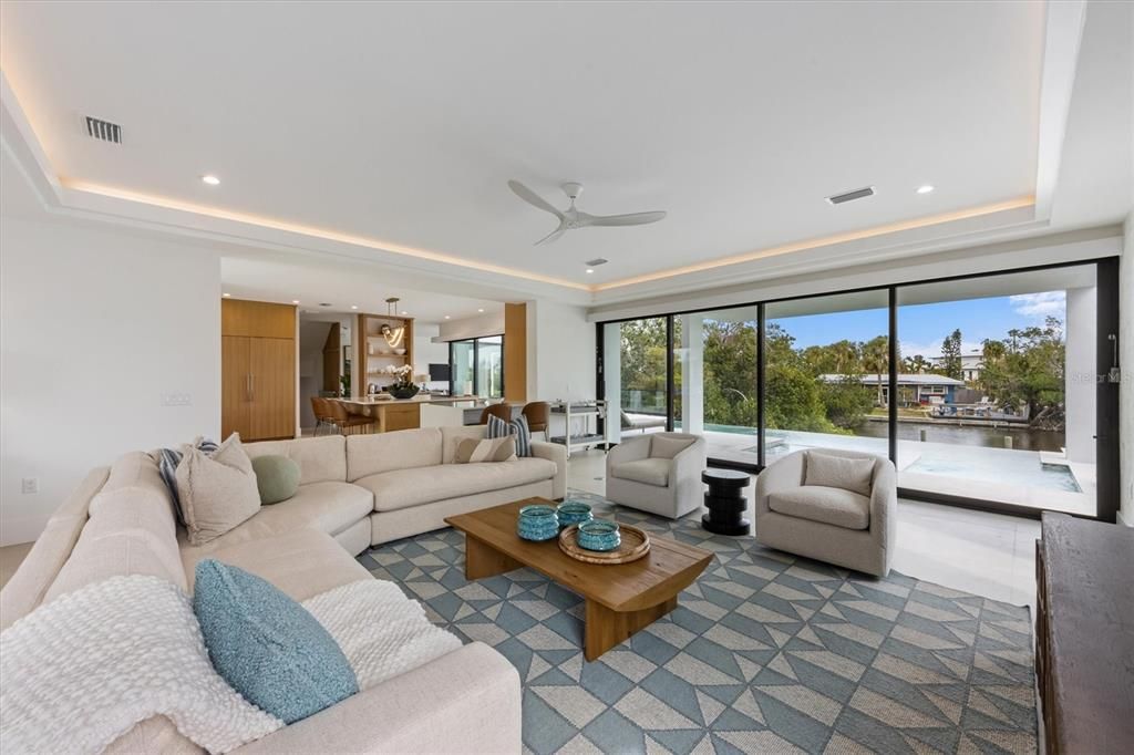 For Sale: $3,995,000 (4 beds, 4 baths, 3613 Square Feet)