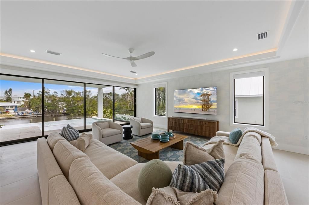 For Sale: $3,995,000 (4 beds, 4 baths, 3613 Square Feet)